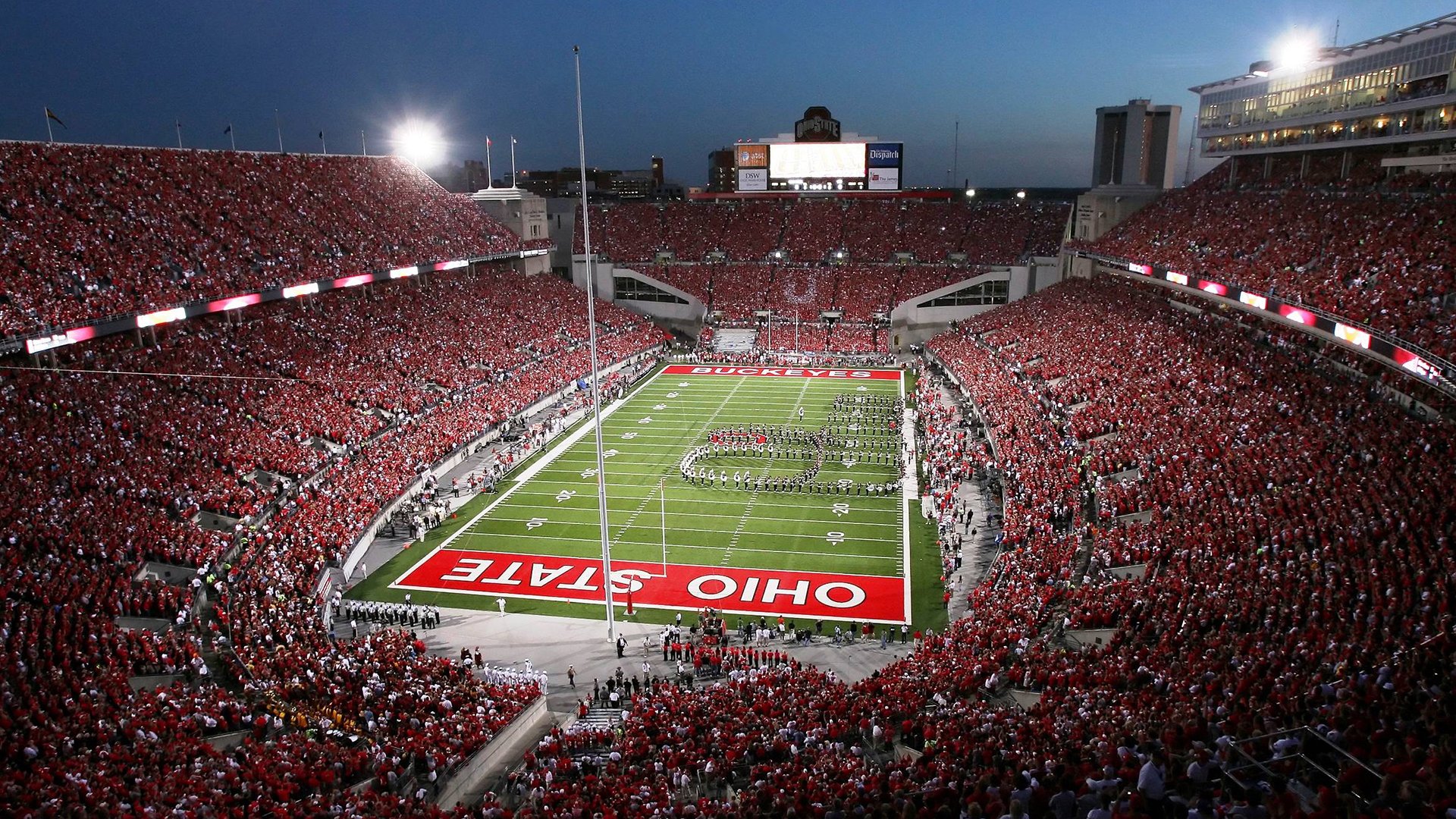 足球场地环境改善，硬件设施全面升级，足球场地建设方案